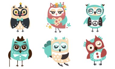 Farklı türlerden şirin küçük dinozorlar. Beyaz arkaplanda vektör illüstrasyonu.