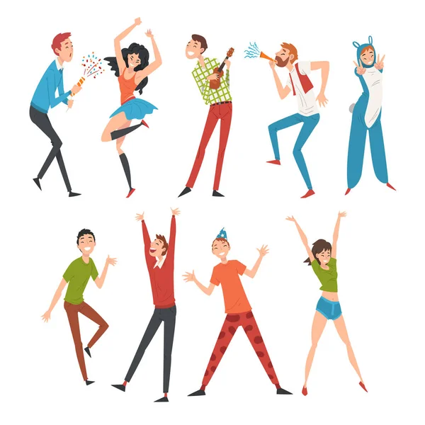 Glückliche Menschen feiern Event-Set, lächelnde junge Männer und Frauen tanzen und haben Spaß an Party Vektor Illustration — Stockvektor