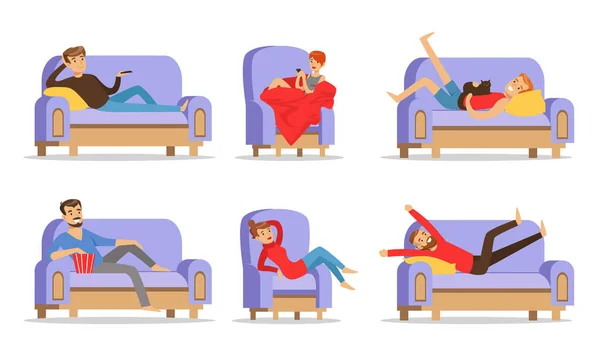 Erkekler ve kadınlar mavi koltuklarda dinleniyorlar. Vektör illüstrasyonu. — Stok Vektör