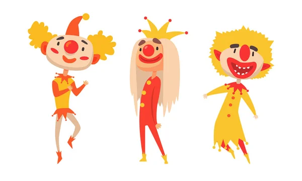 Reihe von Clowns Harlekine Leistungen zeigen Vektor Illustration Cartoon-Figur — Stockvektor