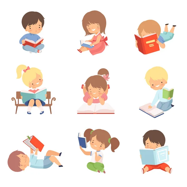 Kid Characters Learning to Read Vector Illustrations Set — Stock Vector