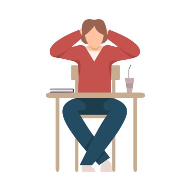 Okul masasında oturan ve ders sırasında kahve içen yaramaz çocuk.