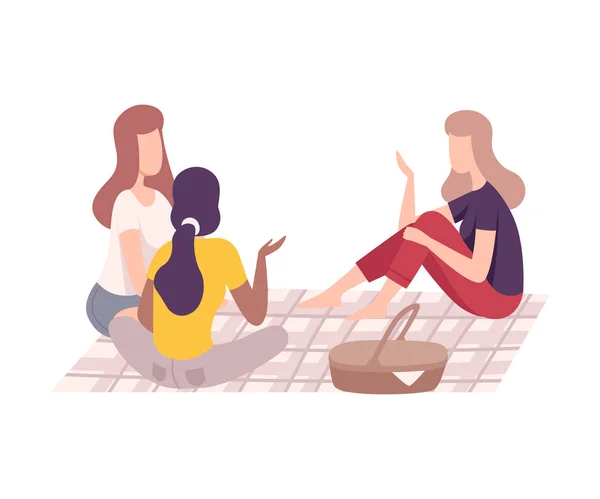Přátelé mají piknik v parku, Lidé relaxující na přírodě, ženské postavy jíst a mluvit venku ploché vektorové ilustrace — Stockový vektor