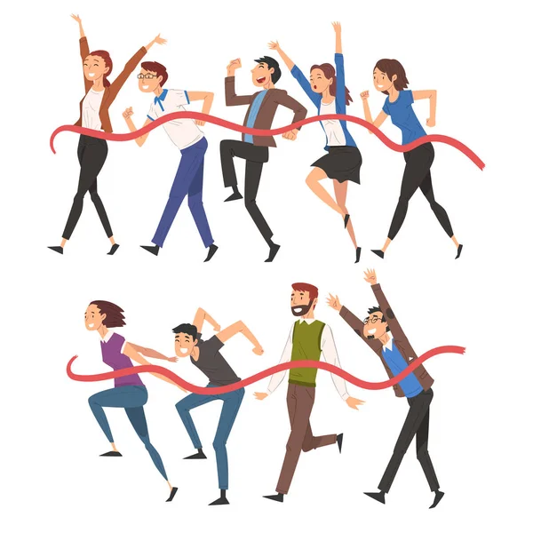 Personas exitosas corriendo y cruzando la línea de meta, competencia profesional o concepto de team building Vector Illustration — Vector de stock