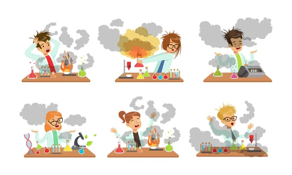 Verzameling van Boy and Girls Scientist After Failed Experiments, Schoolkinderen Experimenteren in Science Laboratory Vector Illustration — Stockvector