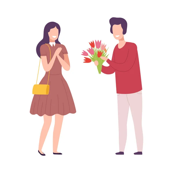 Romantisches verliebtes Paar, Mann überreicht Blumenstrauß an schöne lächelnde Frau — Stockvektor