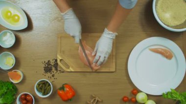 Bayan pişirme tavuk eller. Üstten Görünüm