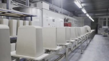 Seramik üretimi, seramik ürünlerin görünümü lavabo ve tuvaletler, taşıyıcı.