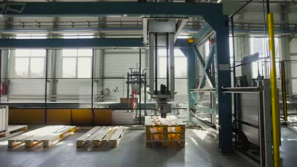 Továrna na výrobu keramických dlaždic. Proces výroby keramických dlaždic — Stock video