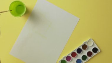 Güzel suluboya paleti ile çizim