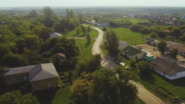 Flyg över ryska byn i centrala regionen — Stockvideo