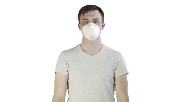 Ung man aktivist med mask i ansiktet och med Think Planet affisch på vit bakgrund — Stockvideo