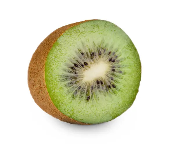 Eine frische Kiwi halb isoliert auf weißem Hintergrund — Stockfoto