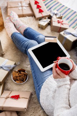 Online Kredi kartı ile alışveriş kadın