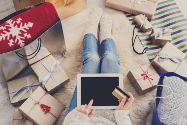 Online Kredi kartı ile alışveriş kadın