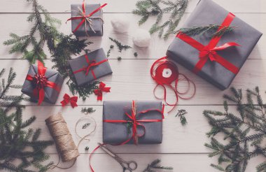 Yaratıcı hobi. Noel hediyesi kutusu, en iyi görünümü kaydırma