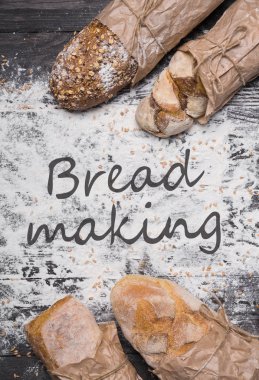 Fırın kavramı arka plan. Ekmek un üzerinde sıralar