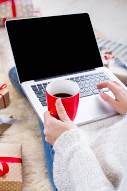 Online Kredi kartı ile alışveriş kadın