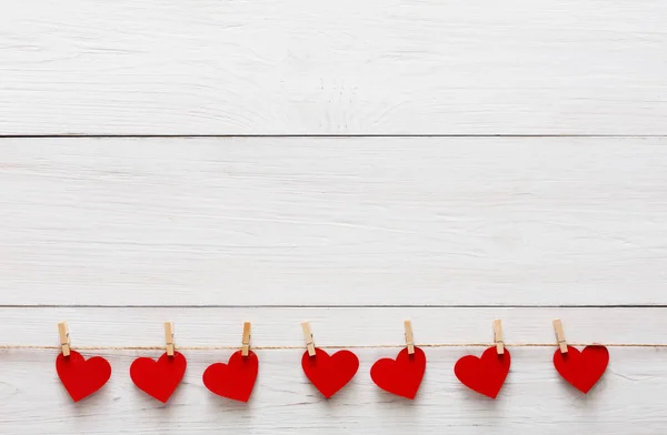 День Святого Валентина фон, паперові серця межа на дереві, простір для копіювання — стокове фото