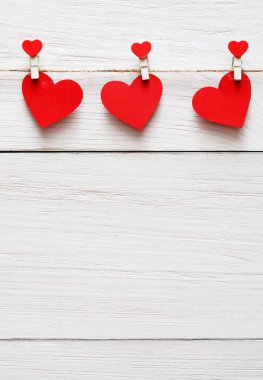 Sevgililer günü arka plan, kağıt kalpler sınır Wood, kopya alanı