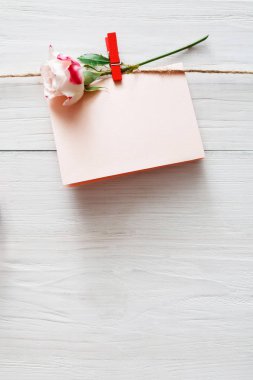 Sevgililer günü arka plan, ahşap üzerine kart