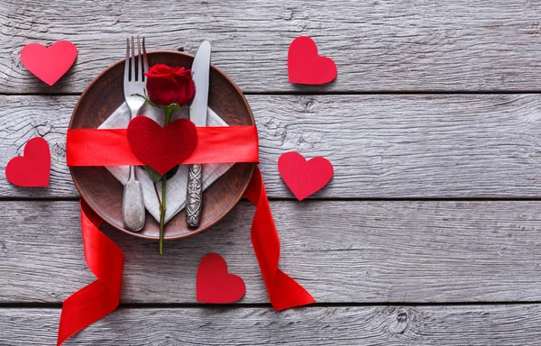 Romantik bir akşam yemeği kavramı. Sevgililer günü veya teklif arka plan