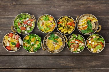 Vegan ve vejetaryen Hint mutfağı sıcak baharatlı yemekler