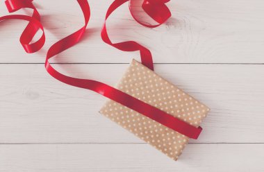 DIY hobi arka plan. Hediye kutusu hediye sarma