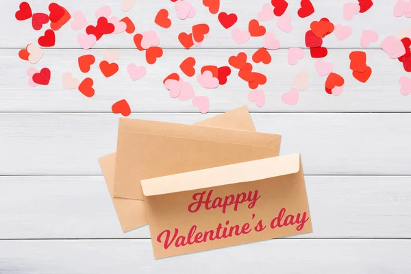Valentine day list w kopercie na białym tle — Zdjęcie stockowe