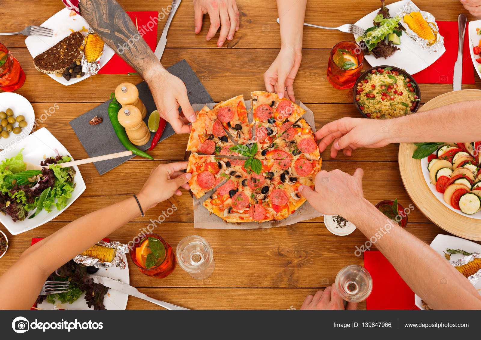 Pizza Dinner Party - Best Dinner Top View Of Young People In Casual Wear Stock Photo Crushpixel : Pick your favorite invitation design from our amazing selection or create your own from scratch!