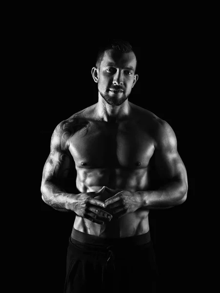 Homme athlétique fort montre corps musculaire nu — Photo