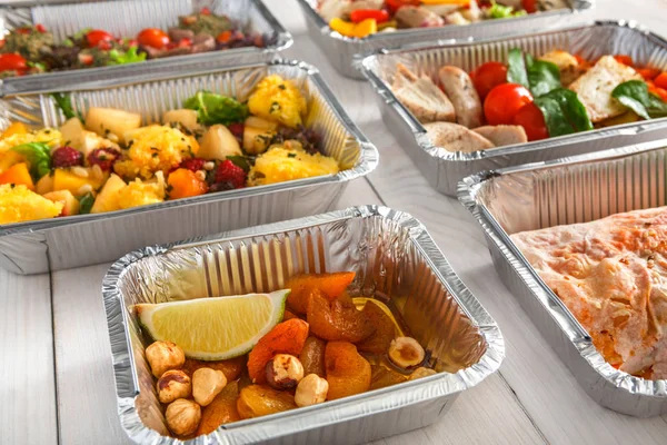 Comida saudável tirar, vista superior no fundo de madeira — Fotografia de Stock