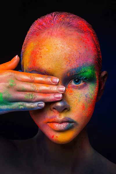 Model z kolorowymi sztuki makijażu, zbliżenie — Zdjęcie stockowe