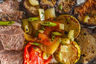 Sağlıklı Gıda folyo kutularında, diyet kavramı.