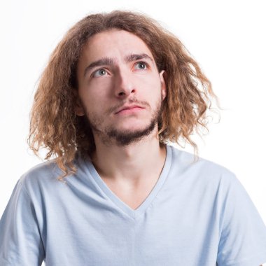 Düşüncelerinde, dalgın düşünceli yüzü olan adam kayıp