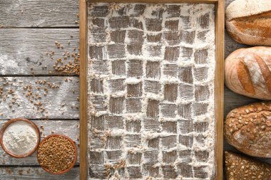 Ekmek fırın arka plan. Kahverengi ve beyaz buğday tahıl somun, damalı deseni