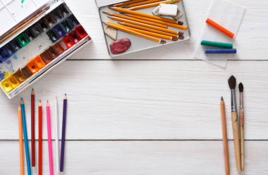 Çizim araçları, kırtasiye, işyeri sanatçı