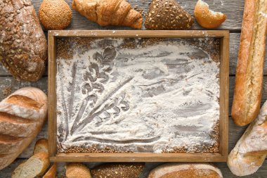 Ekmek fırın arka plan. Kahverengi ve beyaz buğday tahıl somun comp