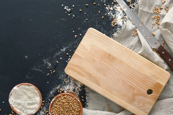 Panadería de pan fondo en negro — Foto de Stock