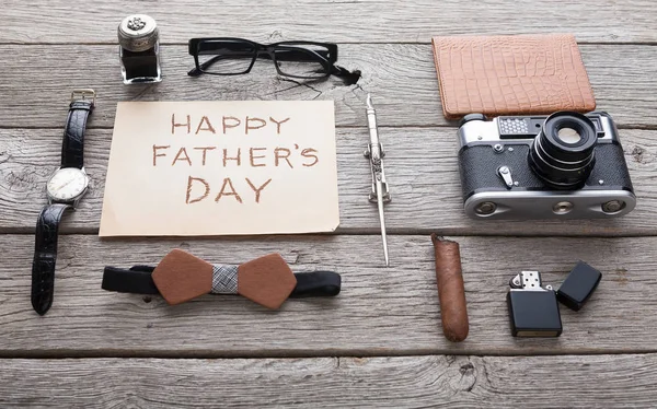 Carte Happy Fathers Day sur fond de bois rustique — Photo