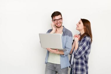 Çift dijital tablet ile satınalma siparişi