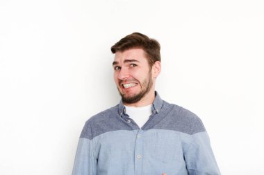 İnsani duygular, adam tiksinti ifade negatif