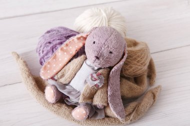 Şirin el yapımı tavşan yünü ile yakın çekim