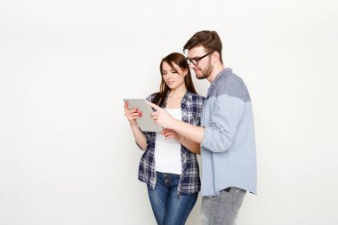 Çift dijital tablet ile satınalma siparişi