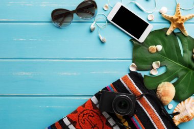 Tatil arka plan kopya alanı ile mavi ahşap, en iyi görünümü üzerinde