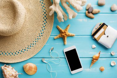 Deniz mavi Wood, smartphone üzerinde alışveriş online