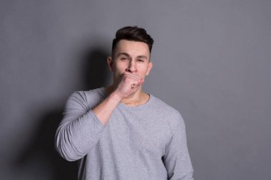 Yüz ifadesi, esneme adam