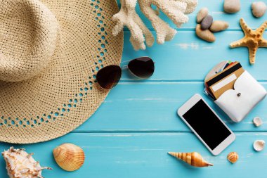 Deniz mavi Wood, smartphone üzerinde alışveriş online