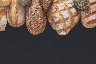 Fırın kavramı. Ekmek arka plan üzerinde balck izole bol