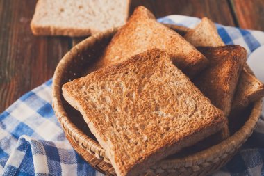 Kahvaltı arka plan, tost damalı peçete portre üzerinde